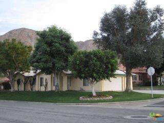 54250 Avenida Herrera, La Quinta CA  92253-3654 exterior