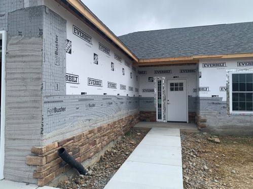 324 Cherokee Dr, Beaver Falls, PA 15010-8478