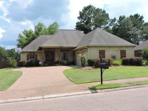 606 Brookfield Pl, Florence, MS 39073-6008