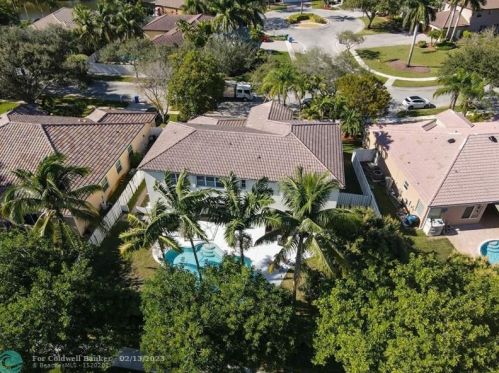 3511 145th Ave, Hollywood FL  33027-3726 exterior