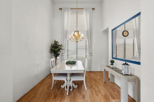 30508 Park Vista Dr, Santa Clarita CA  91384-3795 exterior