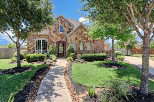 6127 Majestic Pines Dr, Humble, TX 77345-3331