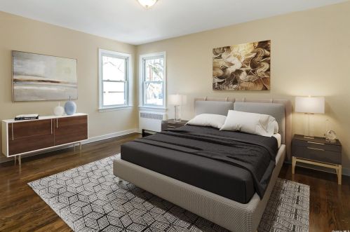 190 Violet Ave, Floral Park NY  11001-3026 exterior