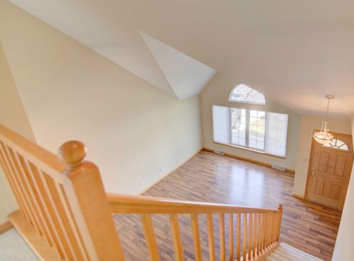 1912 Wexford Ln, Waukesha WI  53186-1252 exterior