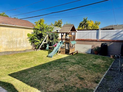 5438 Coke Ave, Lakewood CA  90712-1626 exterior