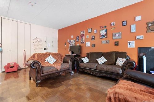 160 Academy St, Poughkeepsie, NY 12601-4515
