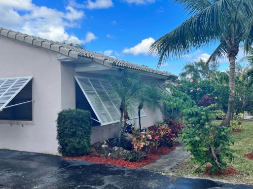 207 24th Ave, Boynton Beach, FL 33435-7638