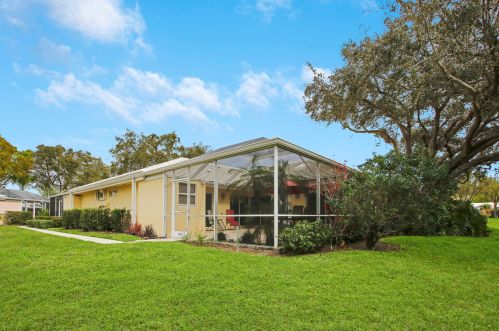 2004 Appleton Ct, West Palm Beach, FL 33403-1182