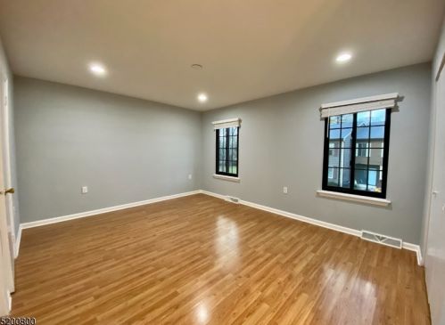 21 Duck Hawk Ct, Hackettstown NJ  07840-3306 exterior