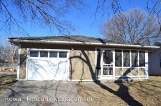 1124 Cherokee St, Leavenworth KS  66048-2306 exterior
