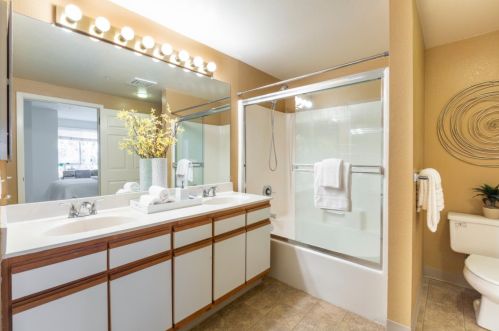 951 12th St, San Jose CA  95112-2418 exterior