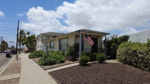 6156 Acorn St, San Diego CA 92115-4000 exterior