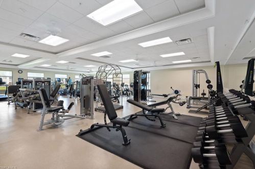 782 Eagle Creek Dr, Naples FL  34113-8006 exterior