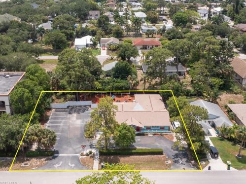 860 102nd Ave, Naples, FL 34108-3216
