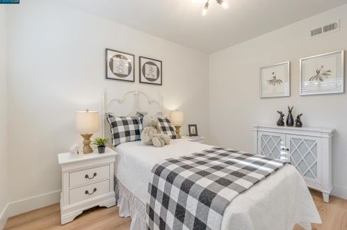 1177 Coad Ct, West Pittsburg CA  94565-6204 exterior