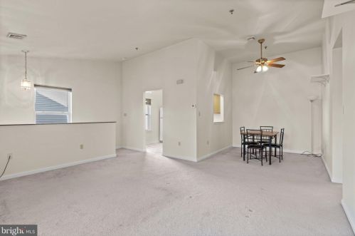 5805 Hidden Lake Dr, Harrisburg PA  17111-4679 exterior