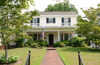 722 Main St, Washington, NC 27889-5121