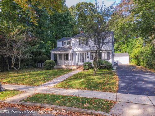 309 Bendermere Ave, Tinton Falls, NJ 07712-4405