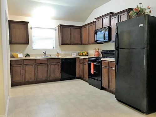 1601 Leafhopper Ln, Conroe, TX 77301-5307