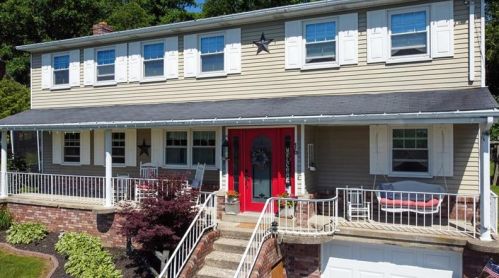 16 Christine Ln, North Charleroi, PA 15022-9440