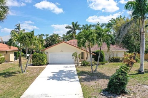 27156 Edenbridge Ct, Bonita Springs, FL 34135-4331