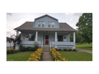 410 Park Ave, Hubbard, OH 44425-1627