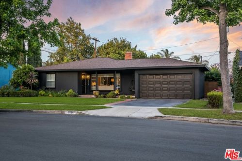 5524 Van Noord Ave, Van Nuys, CA 91401-5429