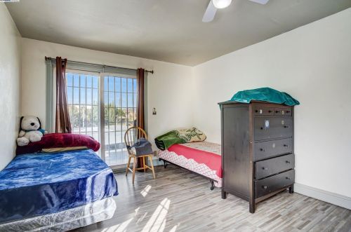 1725 96 Ave, Oakland CA  94603-1909 exterior