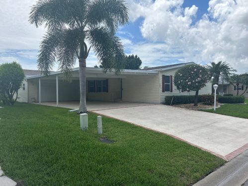 7836 Horned Lark Cir, Fort Pierce, FL 34952-3197