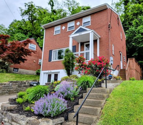 210 Cleveland Ave, Newport, KY 41073-1620