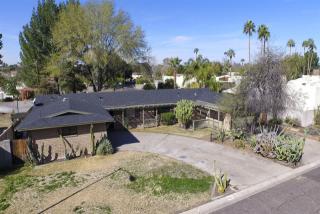 6620 8th Pl, Phoenix, AZ 85014-1210