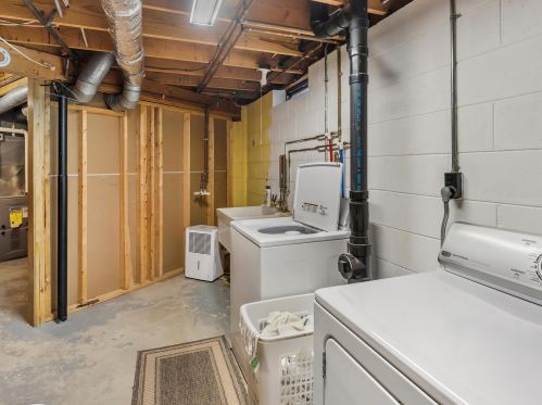 3319 Bellevue Pl, Two Rivers WI  54241-1527 exterior