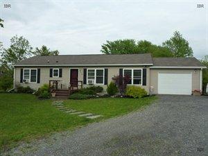 28 Prospect St, Trumansburg, NY 14886-8910