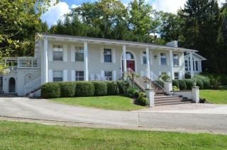 1208 Norman Dr, London, KY 40741-1539