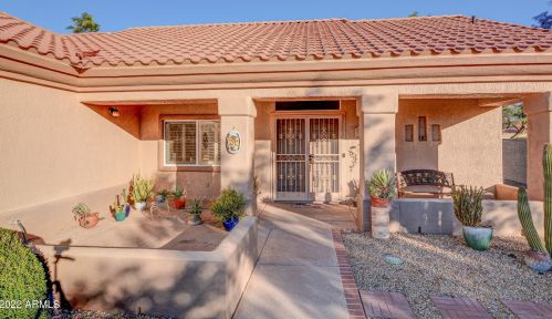 15004 Yosemite Dr, Sun City, AZ 85375-5760