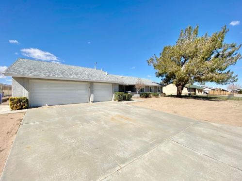 12628 Stage Coach Dr, Victorville, CA 92392-9726