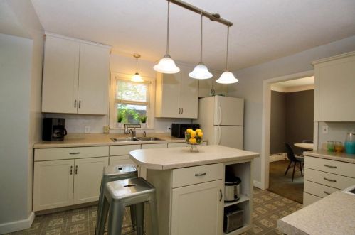 818 Jefferson St, Alex MN  56308-1824 exterior