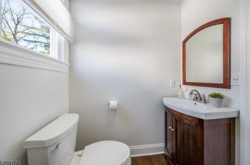 122 Fairview Ave, Berkeley Heights NJ  07922-1310 exterior