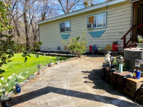 15305 Western Mine Rd, Middletown, CA 95461-9757