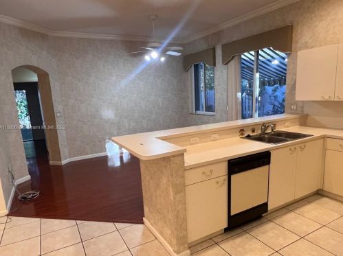 1955 100th Ave, Hollywood FL  33024-1461 exterior