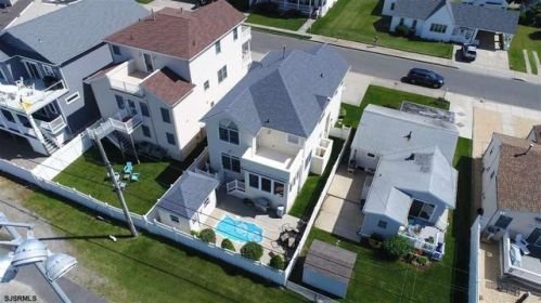 218 40th St, Brigantine City, NJ 08203-3306