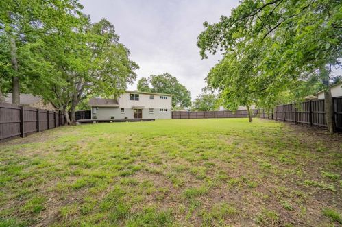 1606 Wisteria Way, Richardson TX  75080-3115 exterior