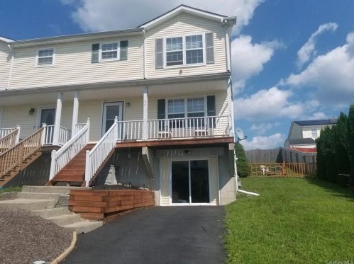 174 Darin Rd, Warwick NY  10990-4023 exterior
