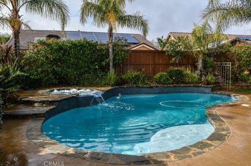 1265 Larkspur Ln, Beaumont CA  92223-2091 exterior