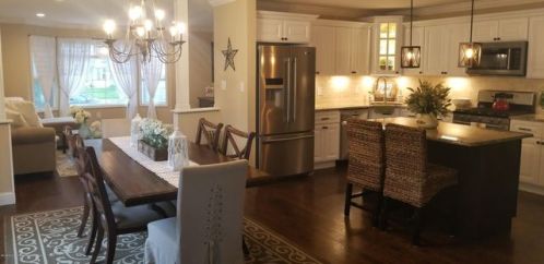 18 Springhill Dr, Bricktown, NJ 08724-5009