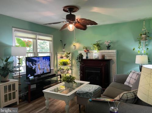 1106 Dewberry Dr, Fredericksburg, VA 22407-4882