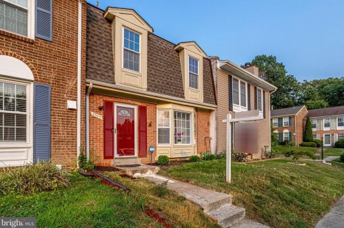 2545 Kingswood Ct, Woodbridge VA  22192-2029 exterior