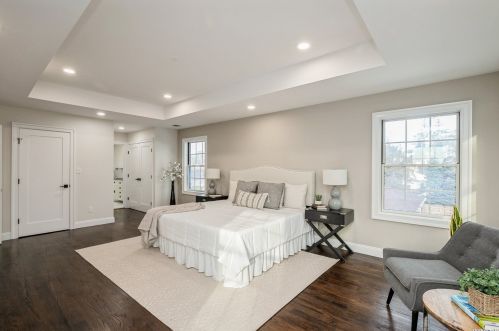 57 Bobwhite Ln, Hicksville NY  11801-4520 exterior