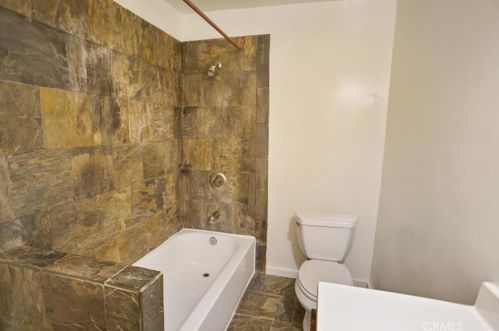 30009 Hunstock St, Santa Clarita CA  91384-2456 exterior