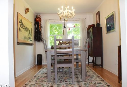 21 Diana Rd, Greystone Park, NJ 07950-2104